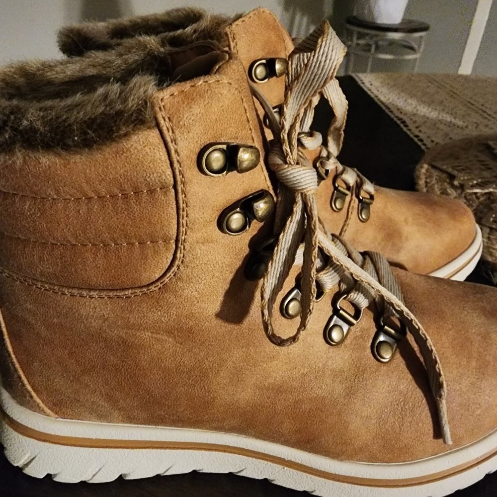 New cliff boots